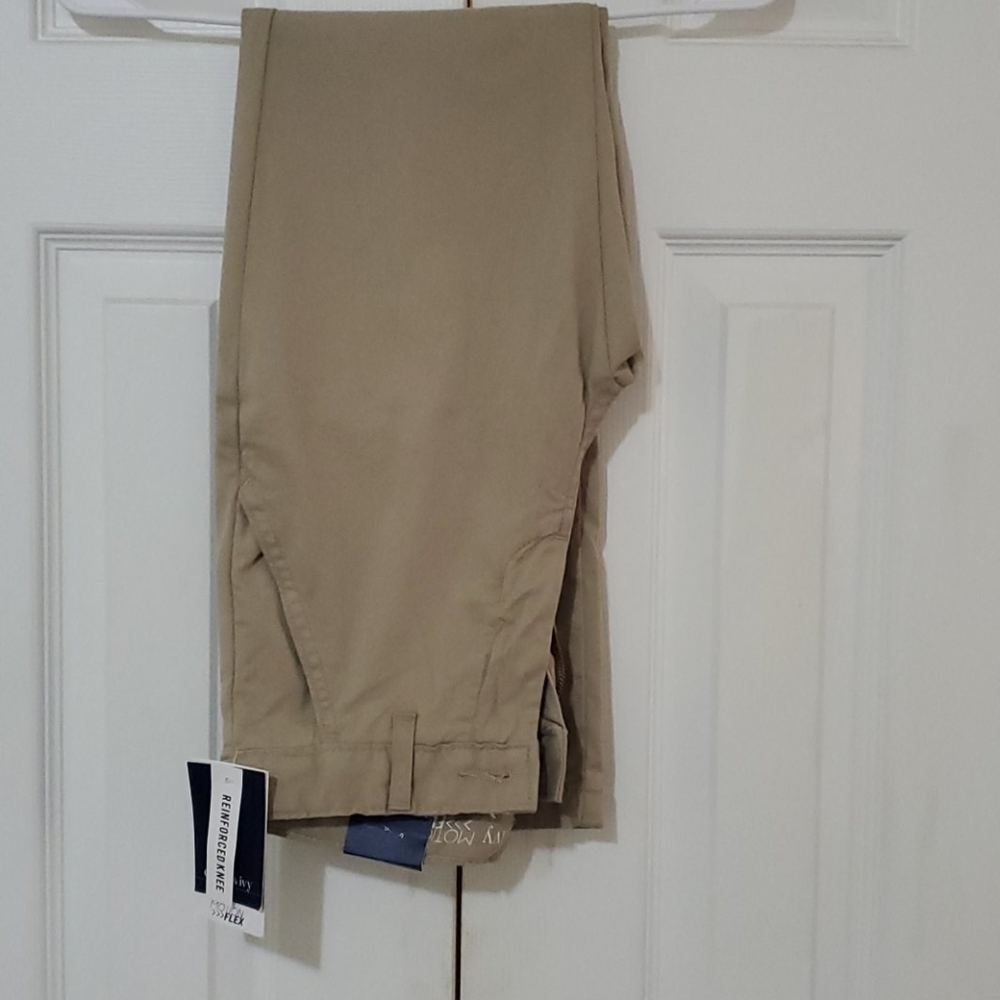 Boys Crown & Ivy Khake Pants